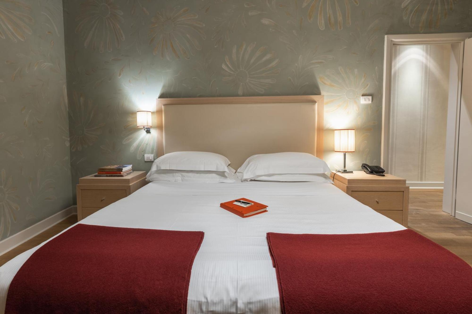 Antica Torre Tornabuoni Bed & Breakfast Firenze Bagian luar foto